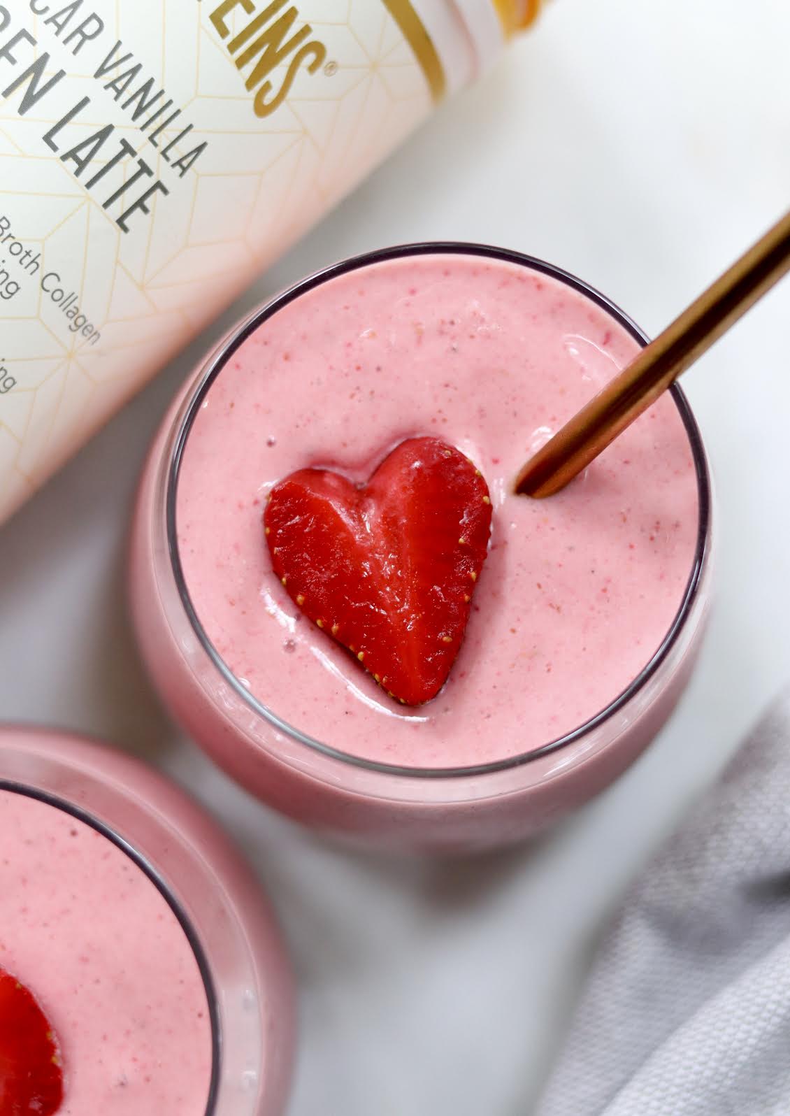 https://www.vitalproteins.com/cdn/shop/articles/strawberry_vanilla_smoothie_1200x.jpg?v=1595911741